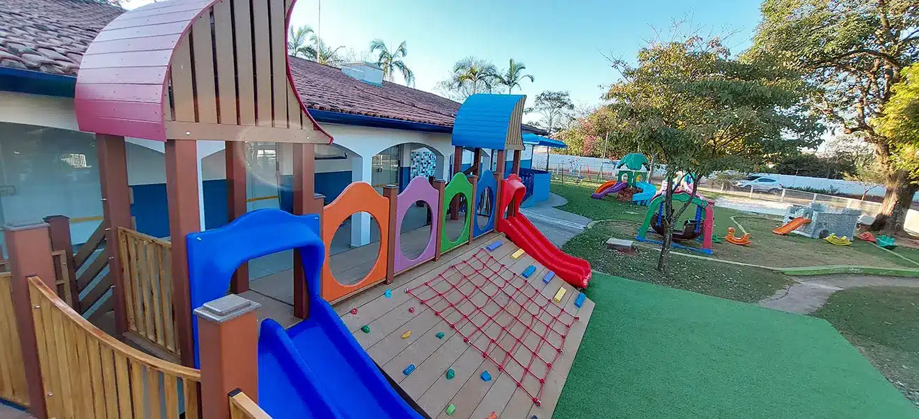espaço kids em escolas imagem do topo